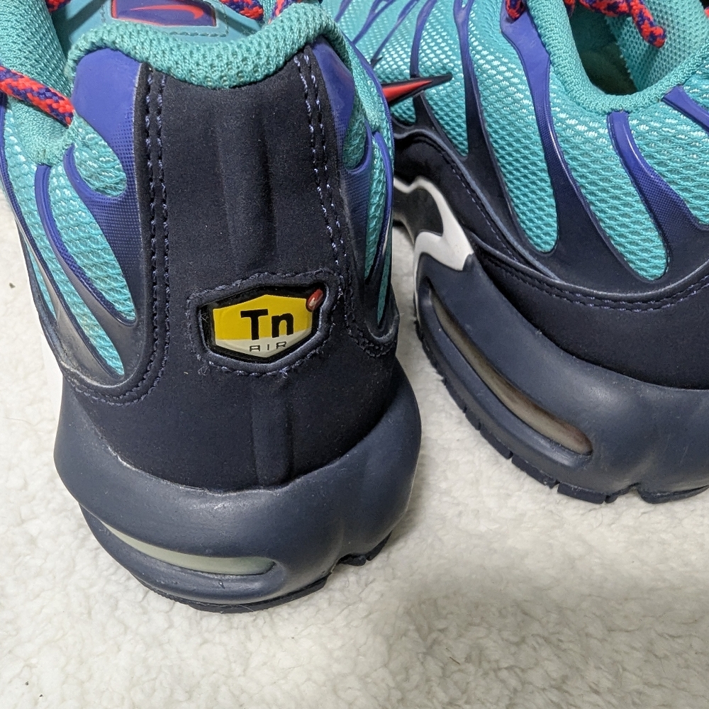 Nike Air Max Plus Discover Your Air Mens 12 Running Hyper Jade AV7940-30… - Picture 3 of 14